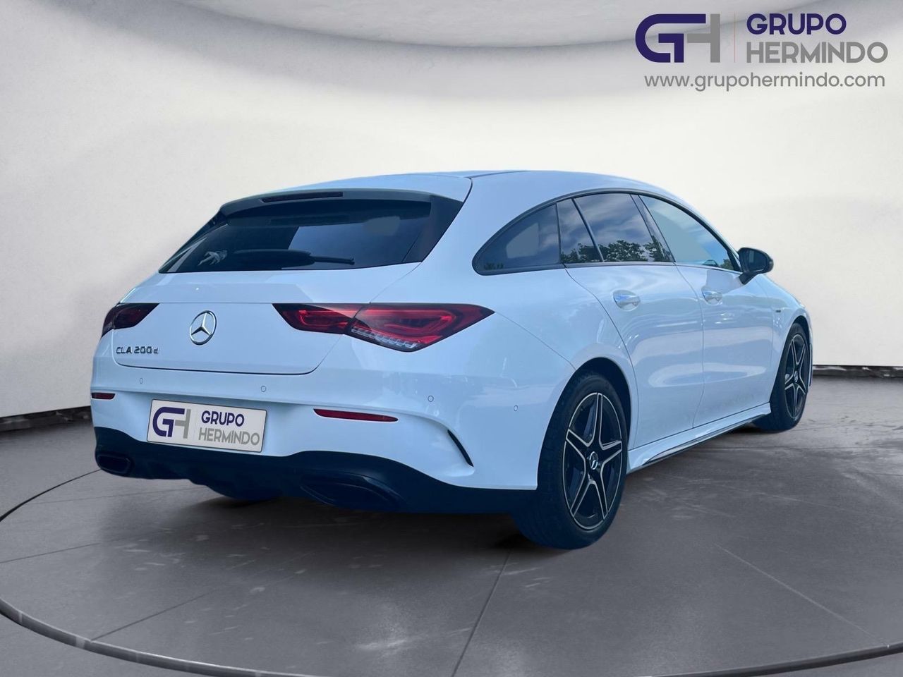 Mercedes CLA SHOOTING BRAKE 200 D DCT AMG LINE  + PAQUETE PREMIUM+SMARTPHONE  - Foto 2