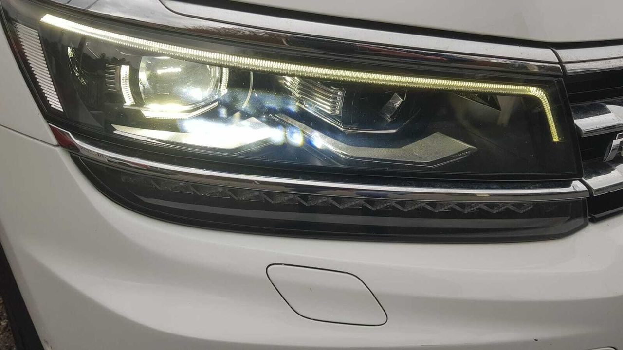 Volkswagen Tiguan Allspace SPORT 2.0 TDI 4 MOTION DSG 190 CV  - Foto 2