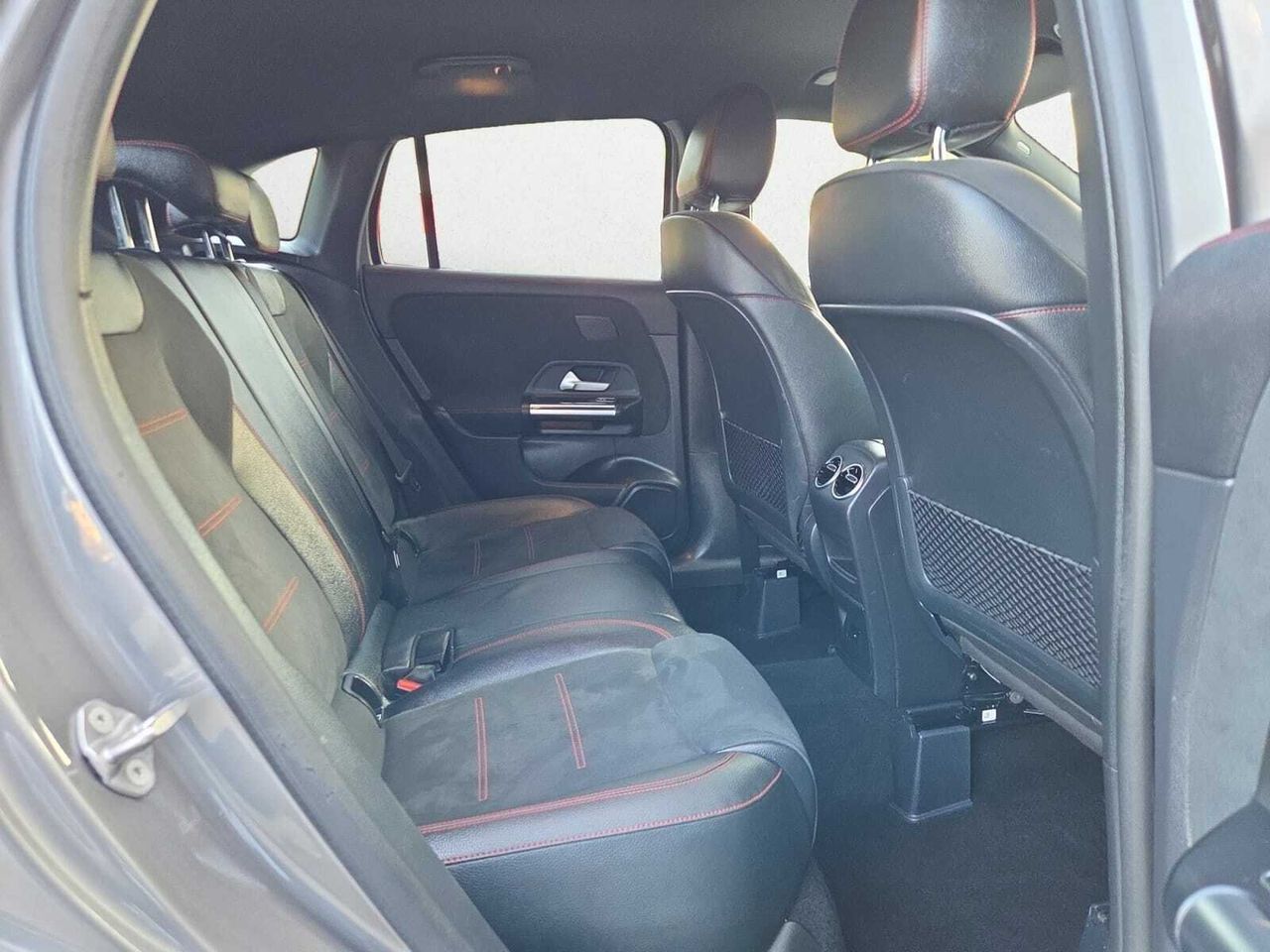 Mercedes GLA 200 D AMG LINE + PAQ PREMIUM + SMARTPHONE  - Foto 2