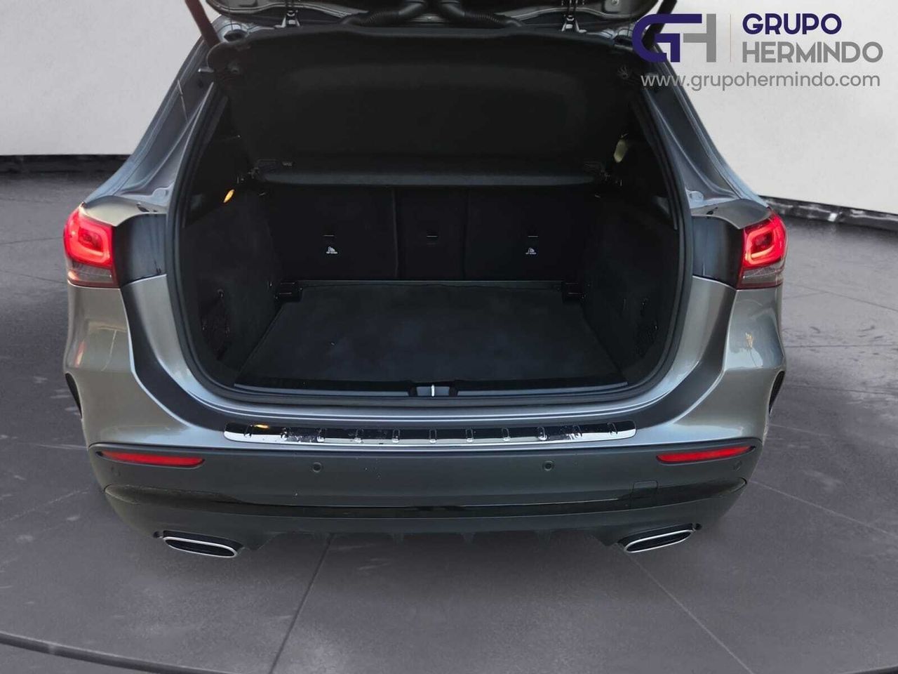 Mercedes GLA 200 D AMG LINE + PAQ PREMIUM + SMARTPHONE  - Foto 2
