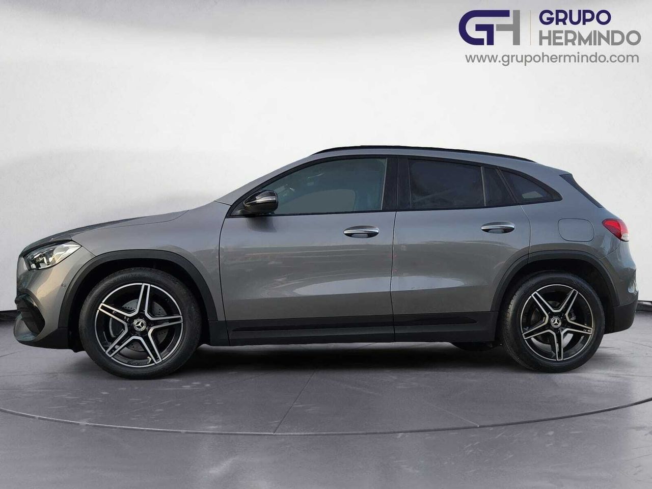 Mercedes GLA 200 D AMG LINE + PAQ PREMIUM + SMARTPHONE  - Foto 2
