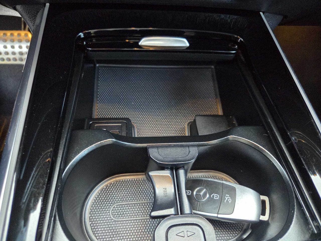 Mercedes GLA 200 D AMG LINE + PAQ PREMIUM + SMARTPHONE  - Foto 2