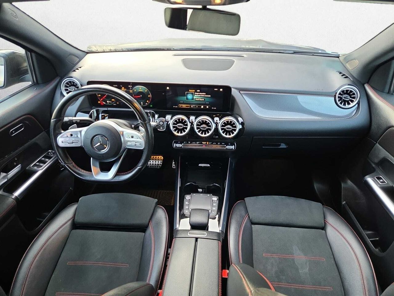Mercedes GLA 200 D AMG LINE + PAQ PREMIUM + SMARTPHONE  - Foto 2