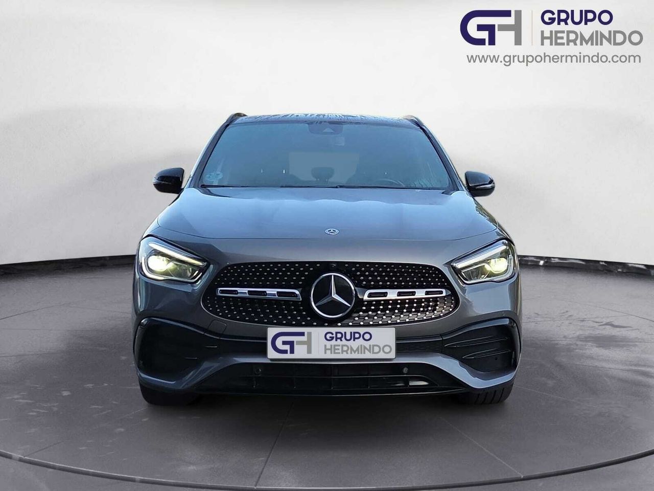Mercedes GLA 200 D AMG LINE + PAQ PREMIUM + SMARTPHONE  - Foto 2