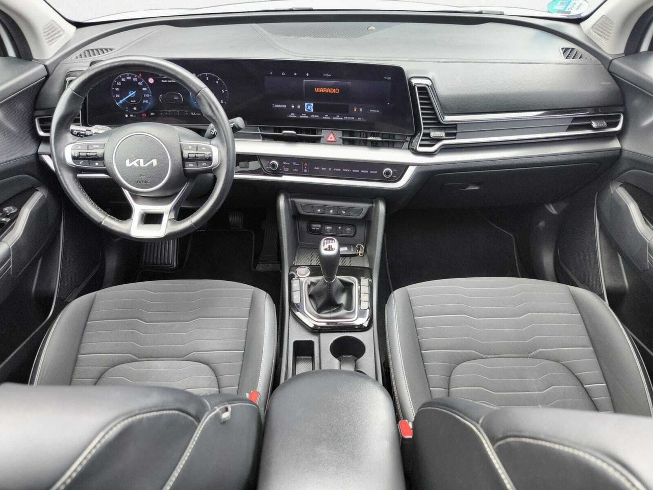 Kia Sportage 1.6 CRDI 136 CV MHEV TECH 4X2 TECHO  - Foto 2