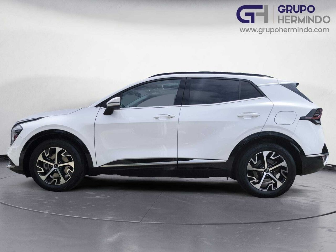 Kia Sportage 1.6 CRDI 136 CV MHEV TECH 4X2 TECHO  - Foto 2