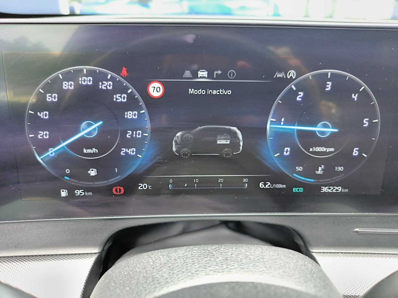 Kia Sportage 1.6 CRDI 136 CV MHEV TECH 4X2 TECHO  - Foto 2