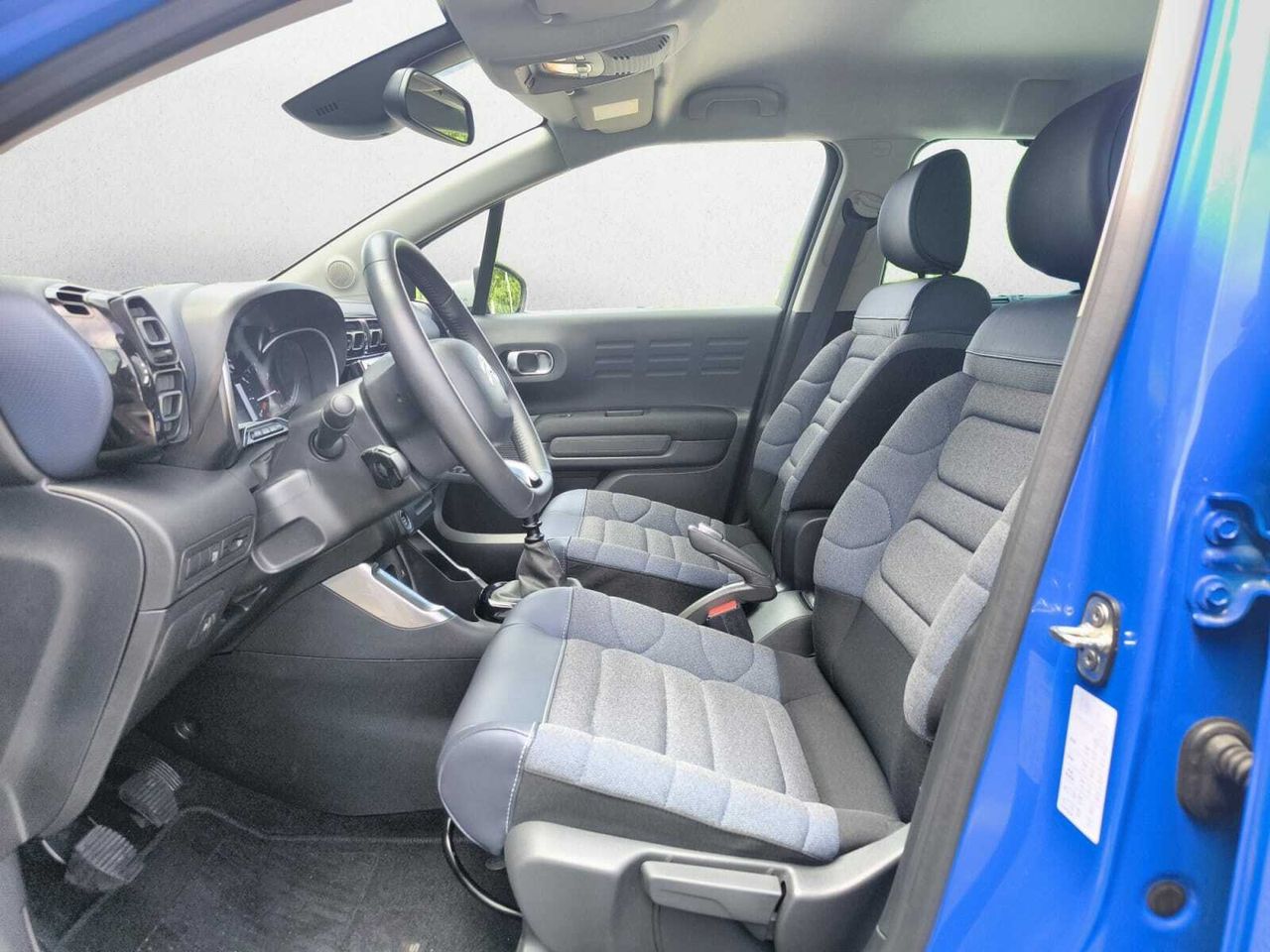 Citroën C3 Aircross BLUE HDI 110 CV SHINE  - Foto 2