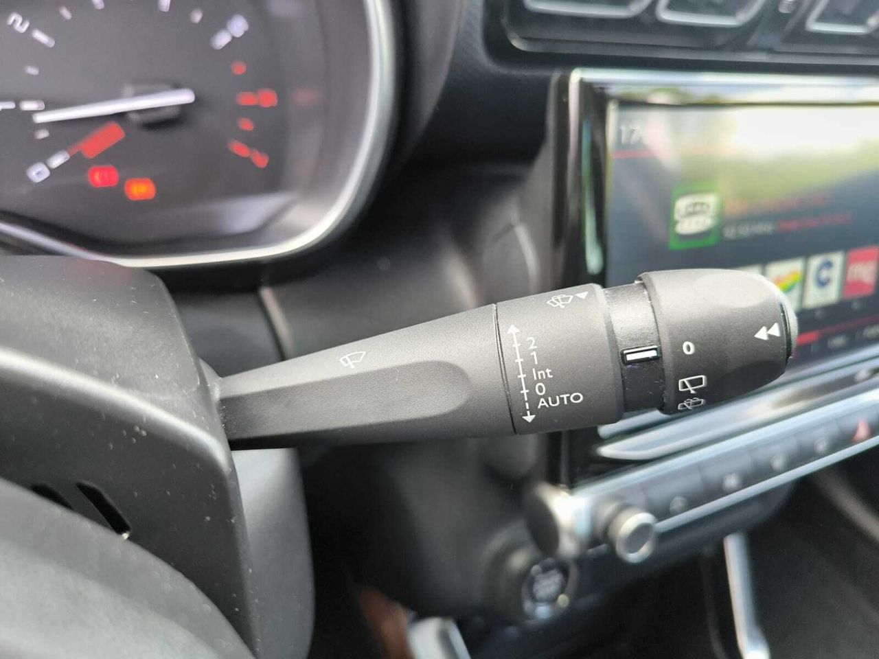 Citroën C3 Aircross BLUE HDI 110 CV SHINE  - Foto 2