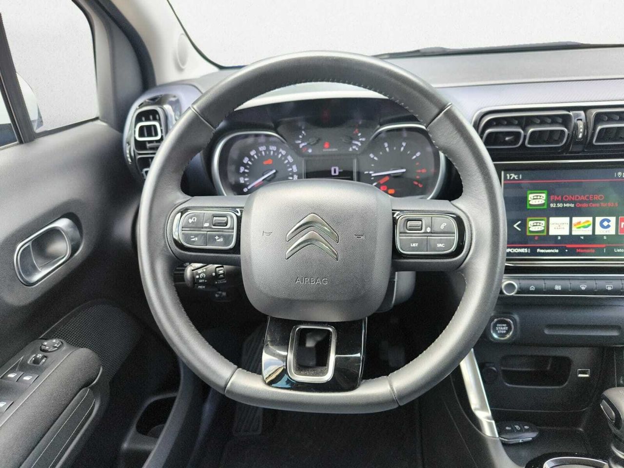Citroën C3 Aircross BLUE HDI 110 CV SHINE  - Foto 2