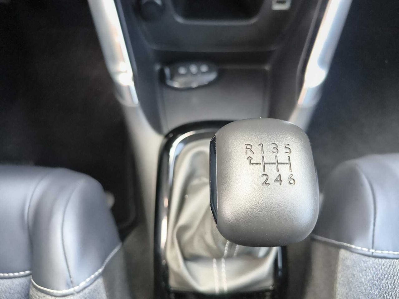 Citroën C3 Aircross BLUE HDI 110 CV SHINE  - Foto 2