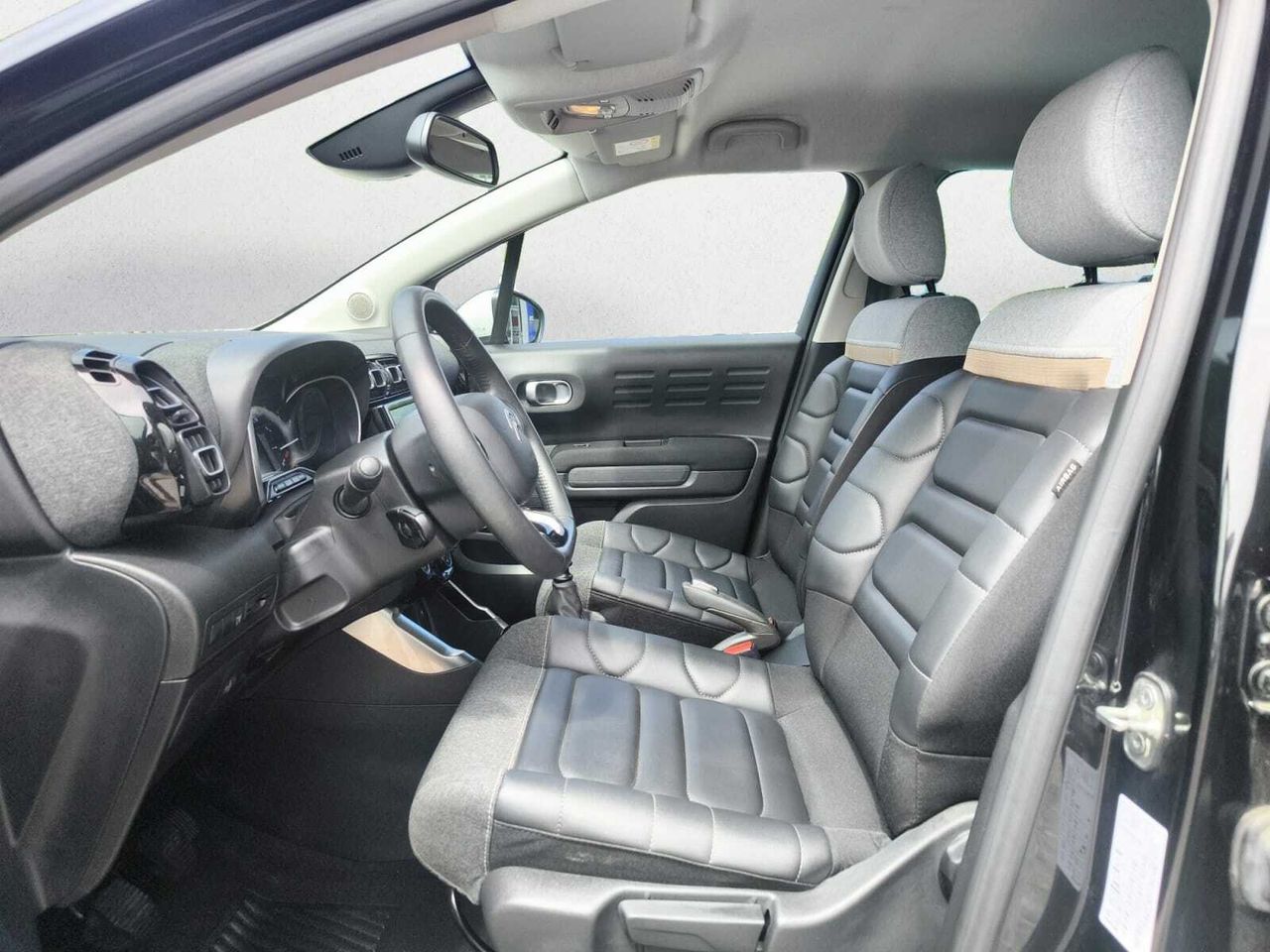 Citroën C3 Aircross BLUE HDI 110 CV SHINE  - Foto 2