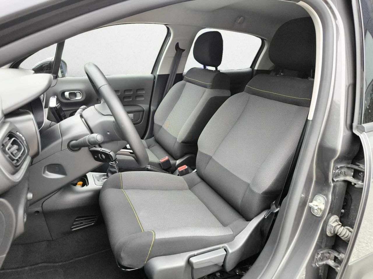 Citroën C3 BLUE HDI 100 CV SHINE  - Foto 2