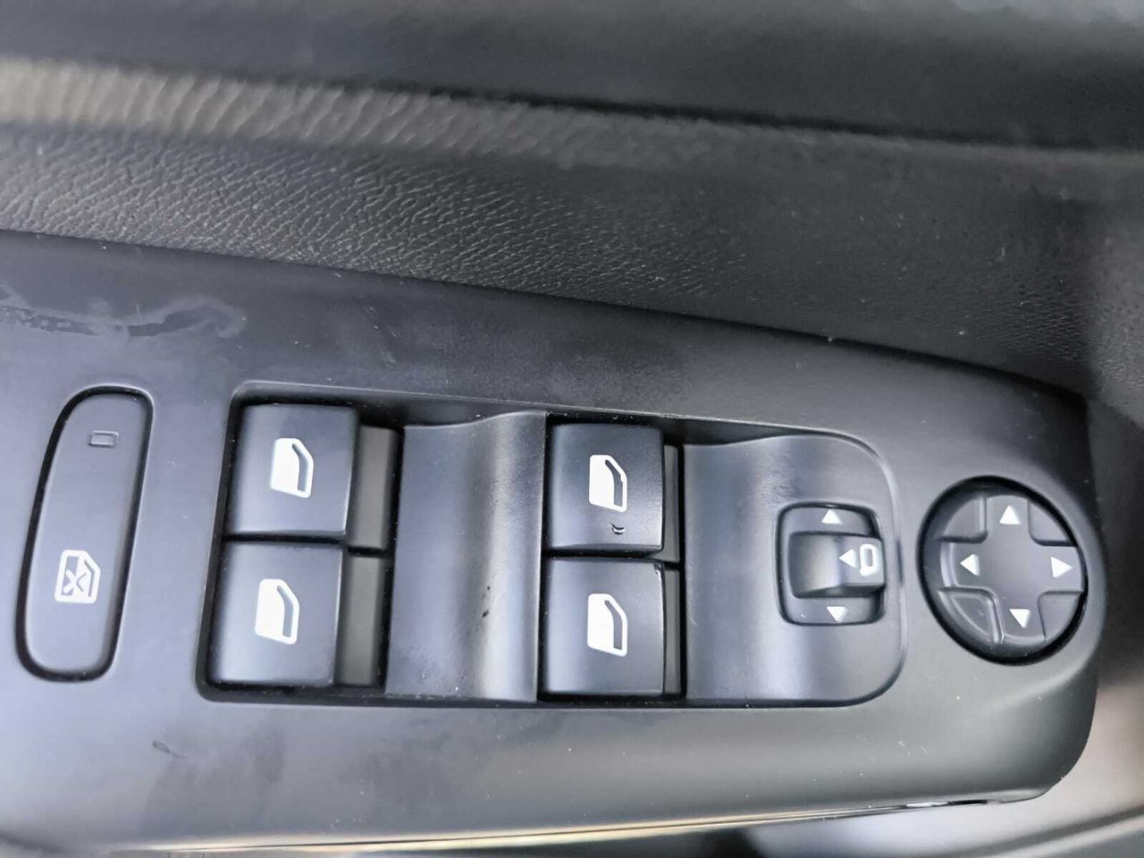 Citroën C5 Aircross HYBRID 225 e-EAT8 SHINE  - Foto 2