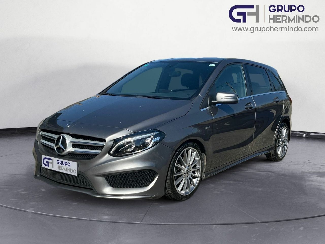 Mercedes Clase B 200 D AUT 136 CV  - Foto 2