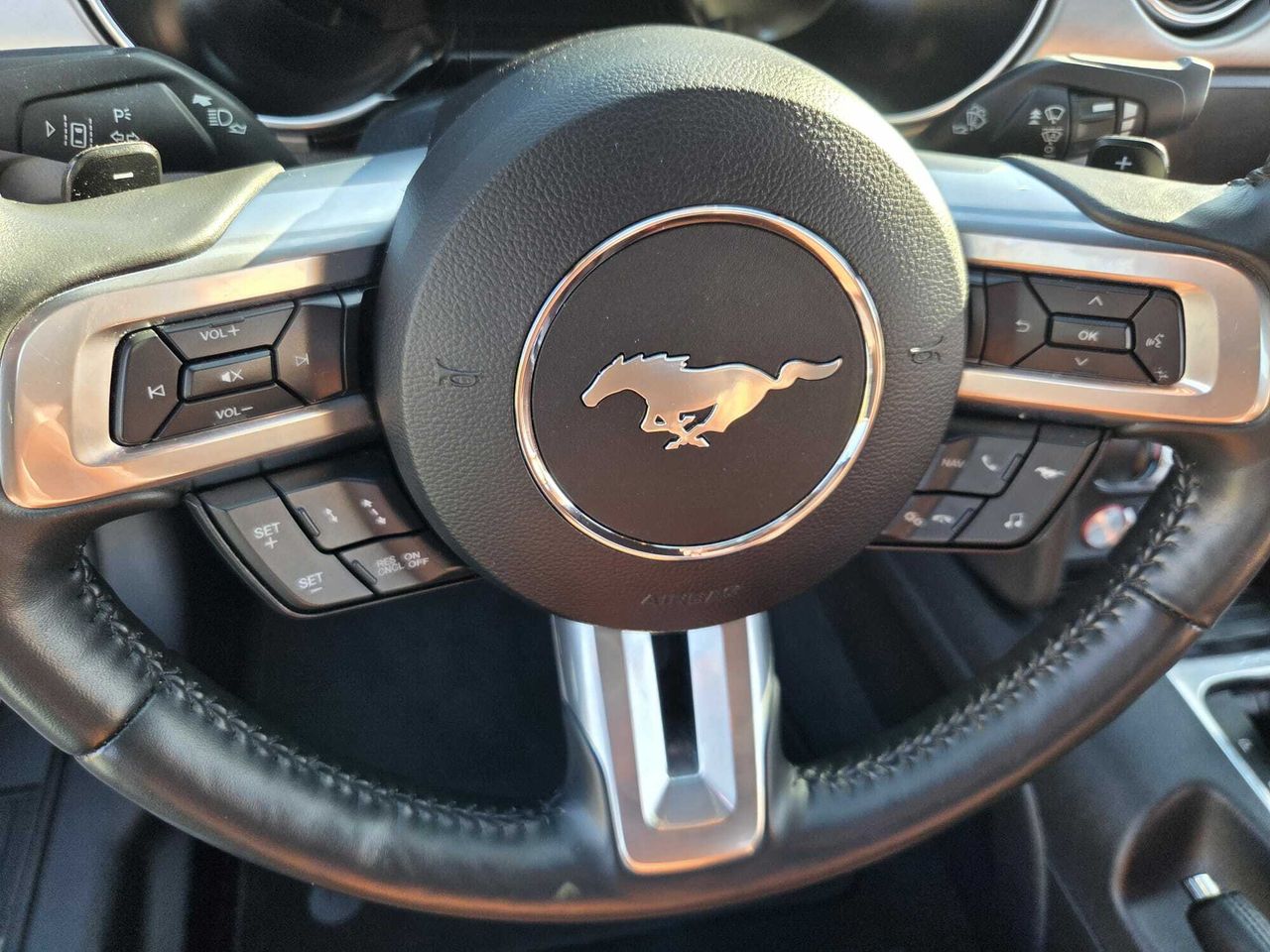 Ford Mustang CONVERTIBLE GT 5.0 TI-VCT 445 CV AT10 E6DT  - Foto 2