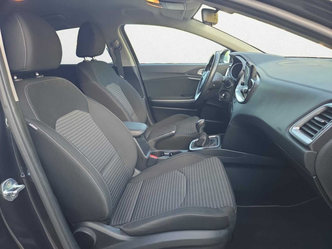 Kia XCeed 1.0 TGDI DRIVE 120 CV  - Foto 2