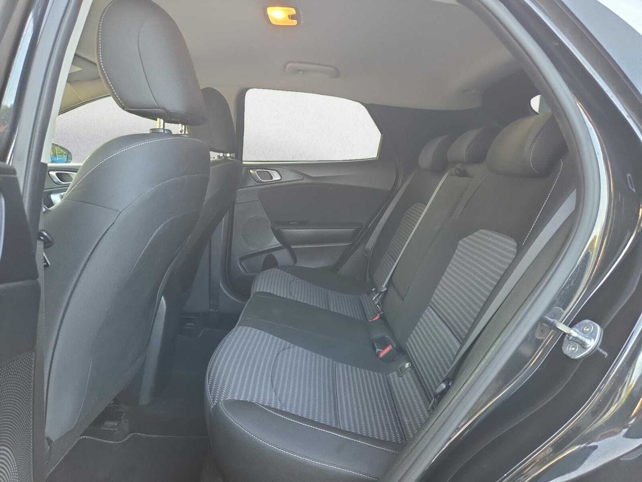 Kia XCeed 1.0 TGDI DRIVE 120 CV  - Foto 2