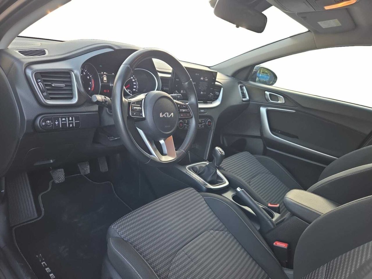 Kia XCeed 1.0 TGDI DRIVE 120 CV  - Foto 2