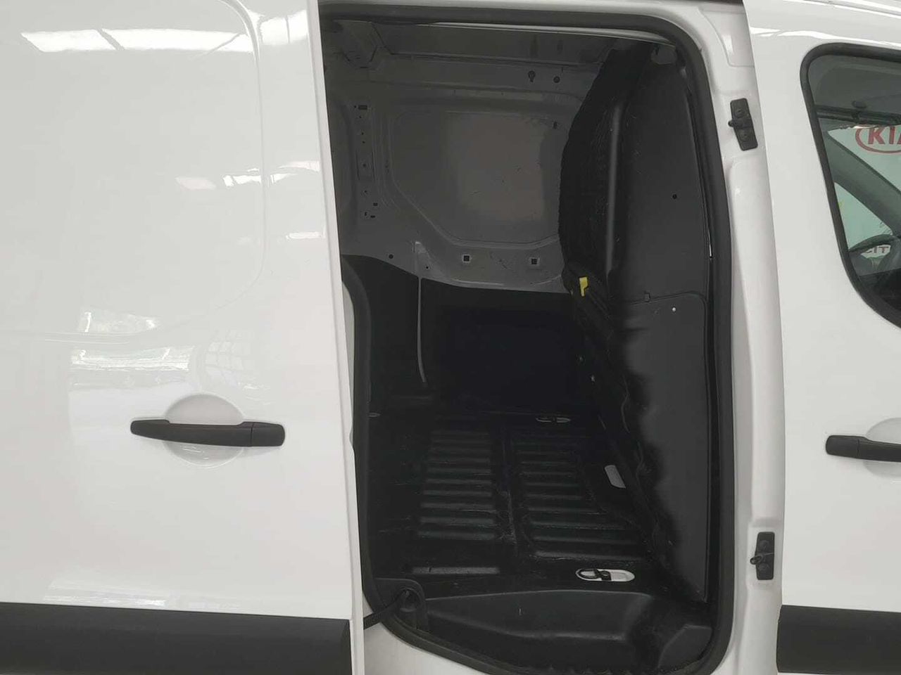 Citroën Berlingo 100 CV FG  - Foto 2