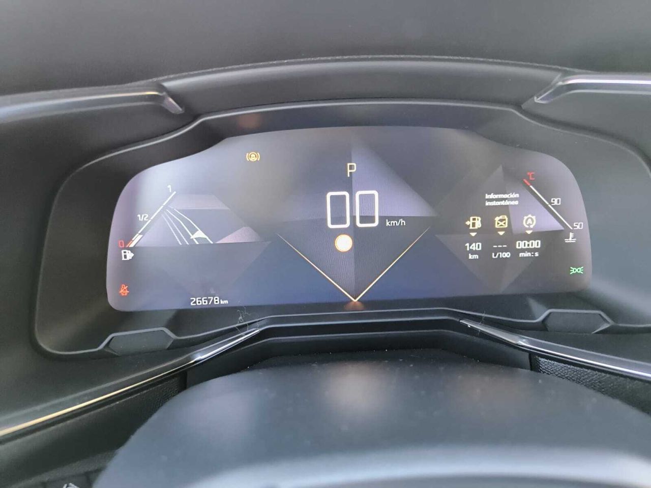 DS Automobiles DS 7 CROSSBACK BLUE HDI 180 CV EAT8 LOUVRE  - Foto 2
