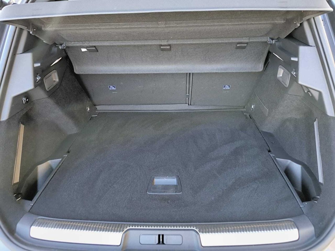 DS Automobiles DS 7 CROSSBACK BLUE HDI 180 CV EAT8 LOUVRE  - Foto 2