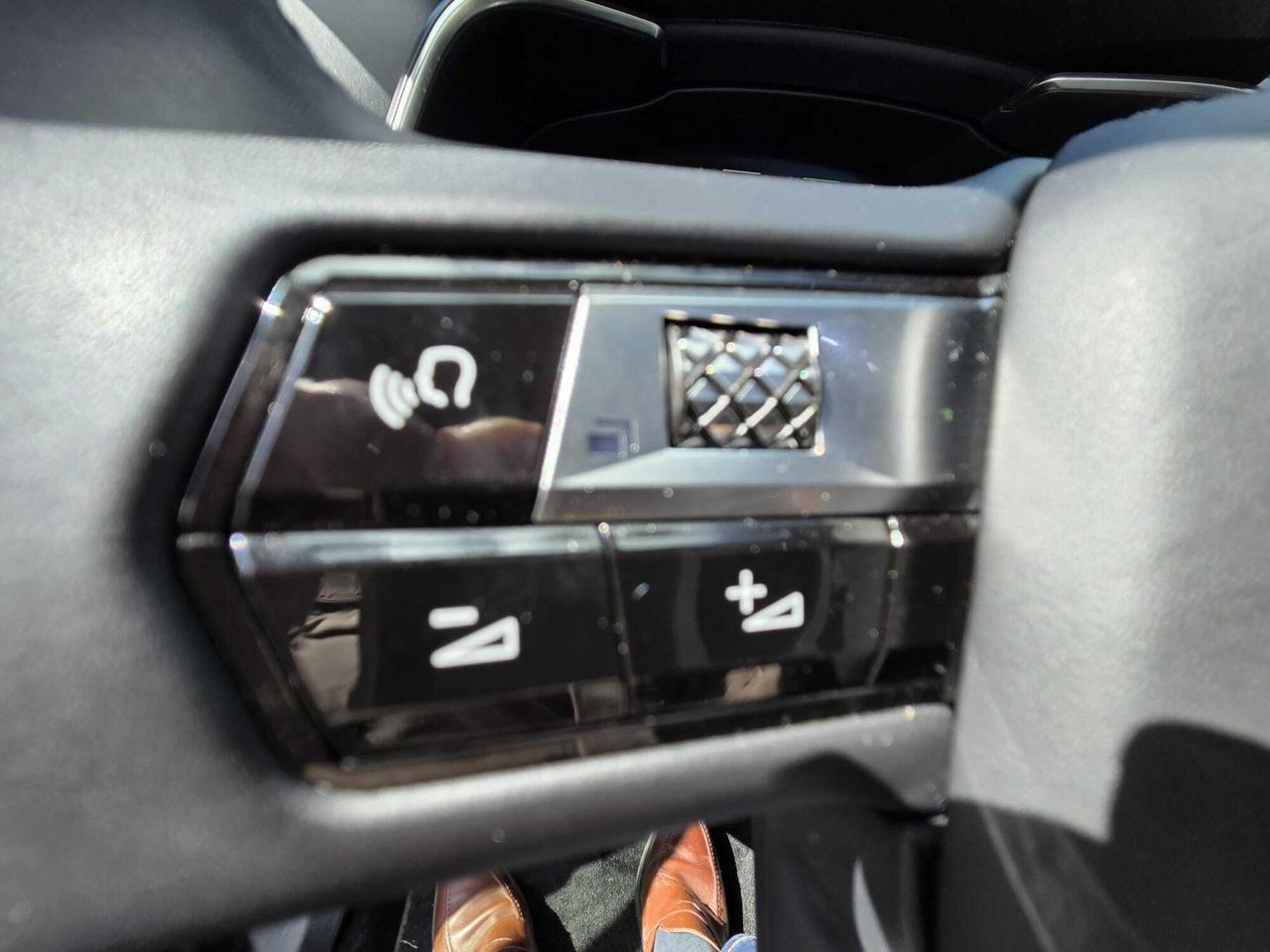 DS DS 7 CROSSBACK E TENSE 4X4 GRAND CHIC  - Foto 2