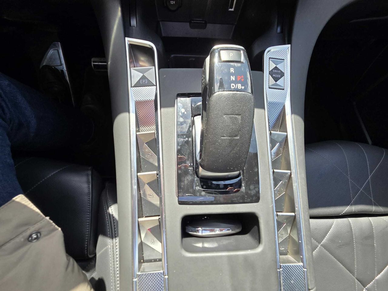 DS DS 7 CROSSBACK E TENSE 4X4 GRAND CHIC  - Foto 2