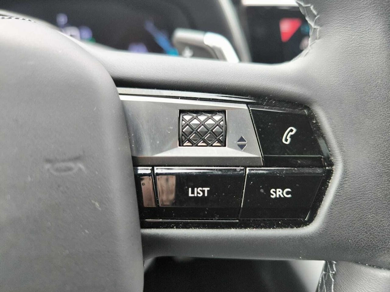 DS Automobiles DS 7 CROSSBACK E TENSE 4X4 GRAND CHIC  - Foto 2