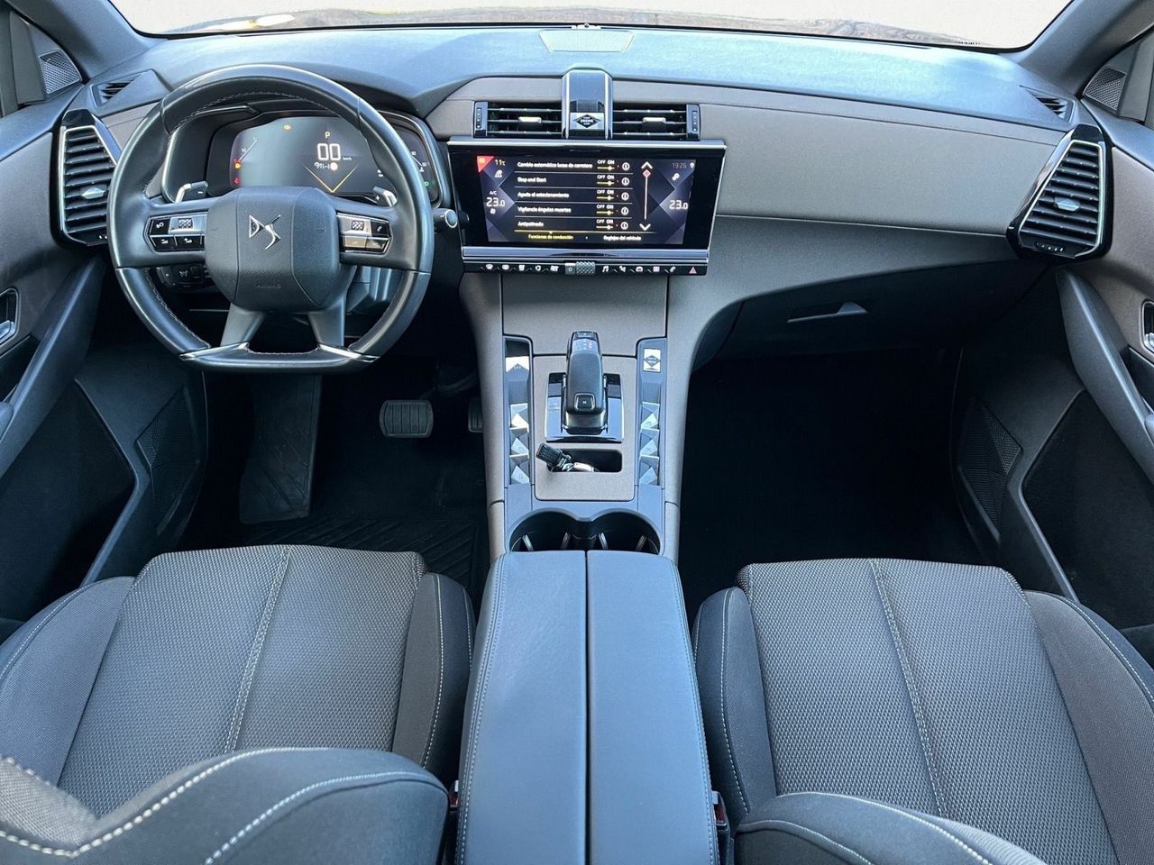 DS Automobiles DS 7 CROSSBACK SO CHIC BLUE HDI 180 CV EAT8  - Foto 2
