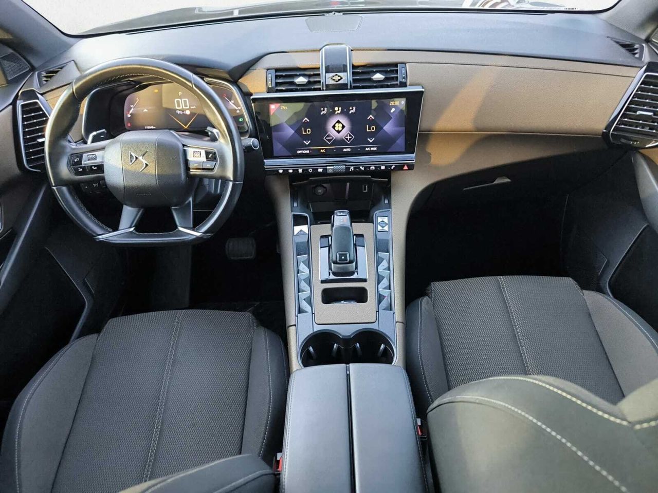 DS Automobiles DS 7 SO CHIC BLUE HDI 180 CV EAT8  - Foto 2