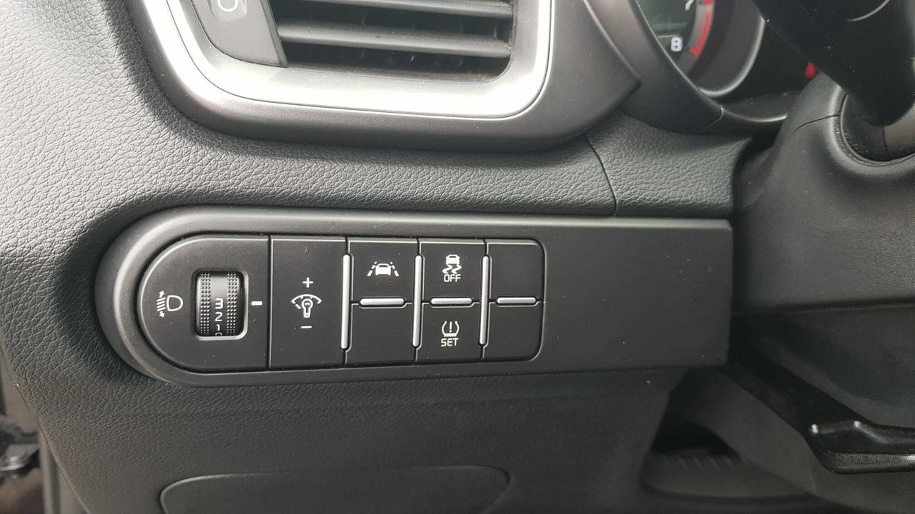 Kia XCeed 1.5 TGDI 160 CV CONCEPT  - Foto 2