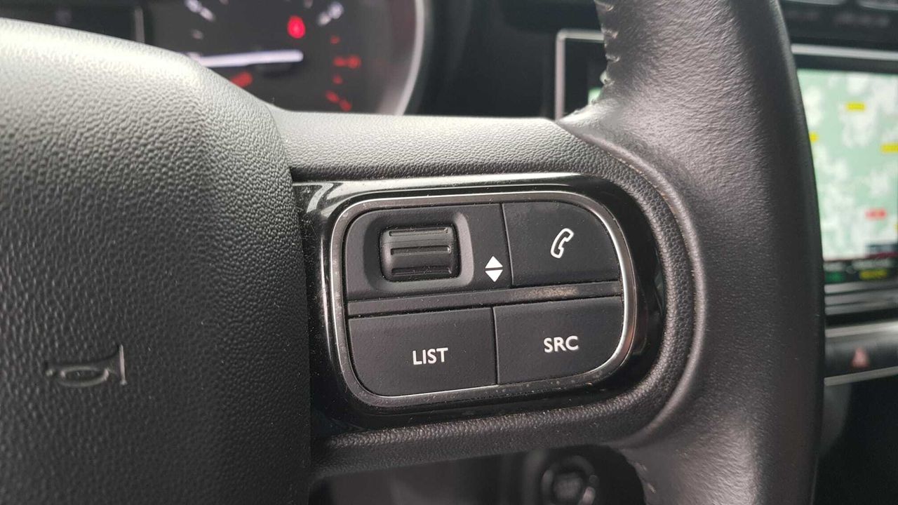 Citroën C3 Aircross BLUE HDI 110 CV SHINE  - Foto 2