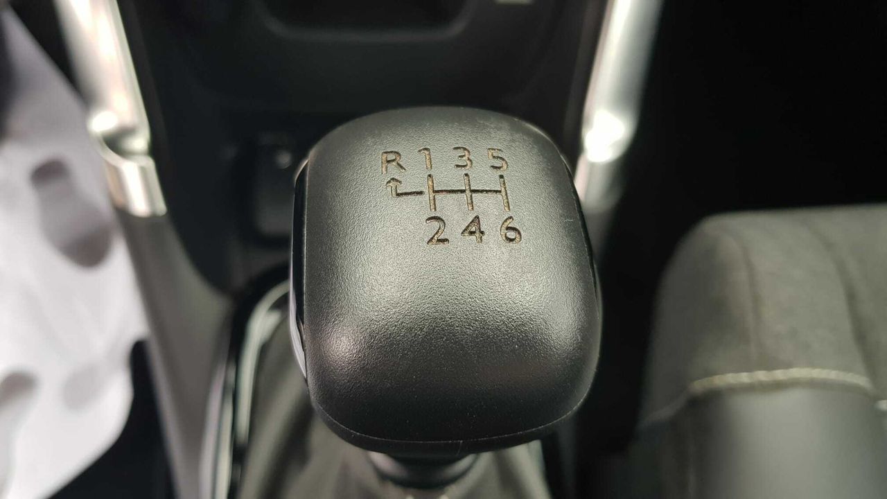 Citroën C3 Aircross BLUE HDI 110 CV SHINE  - Foto 2