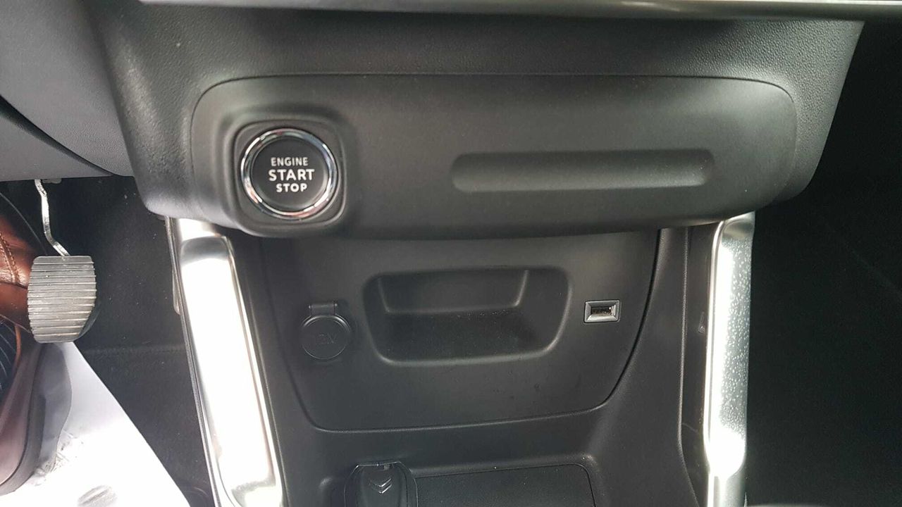 Citroën C3 Aircross BLUE HDI 110 CV SHINE  - Foto 2