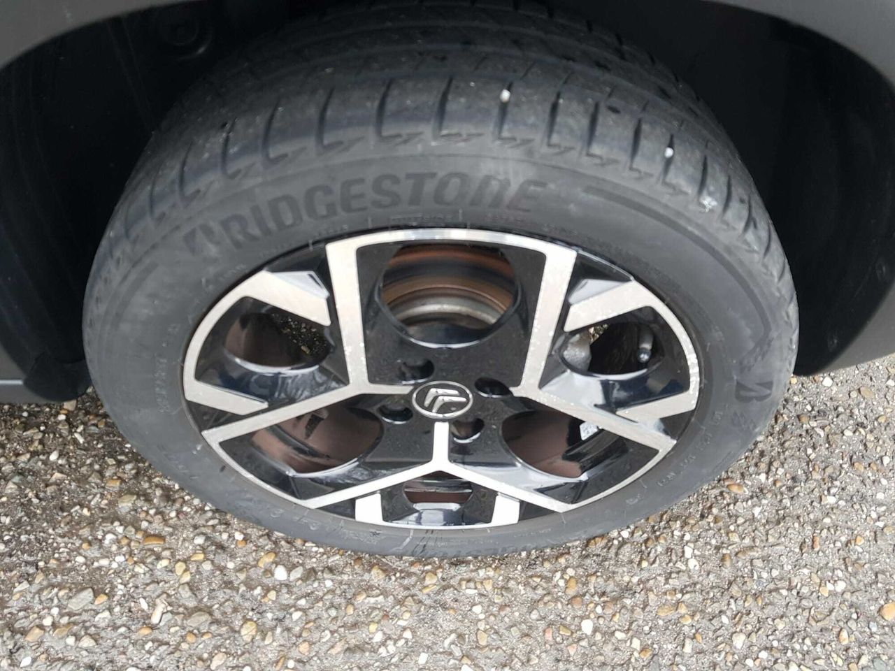 Citroën C3 Aircross BLUE HDI 110 CV SHINE  - Foto 2