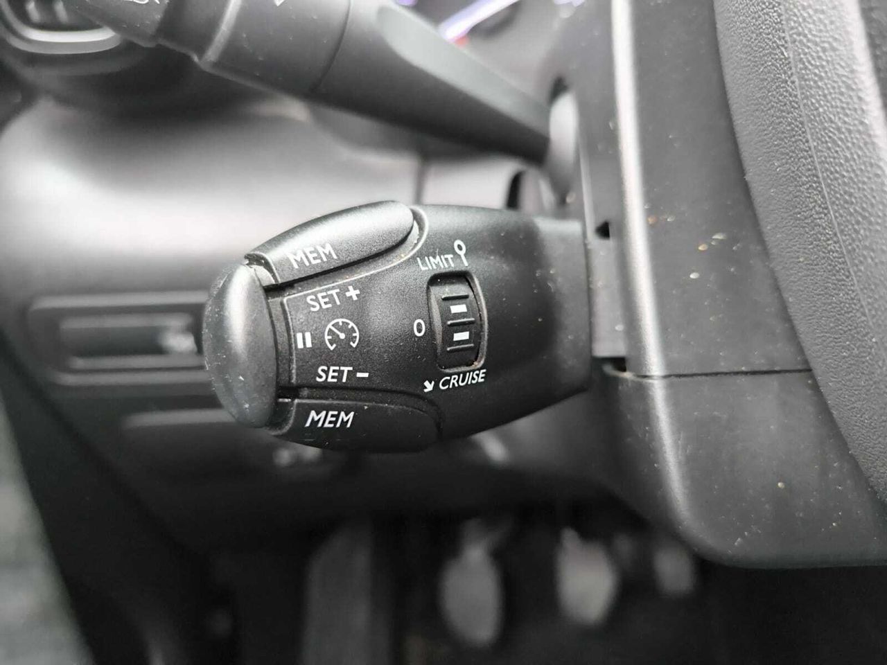Citroën C3 Aircross BLUE HDI 110 CV SHINE PACK  - Foto 2