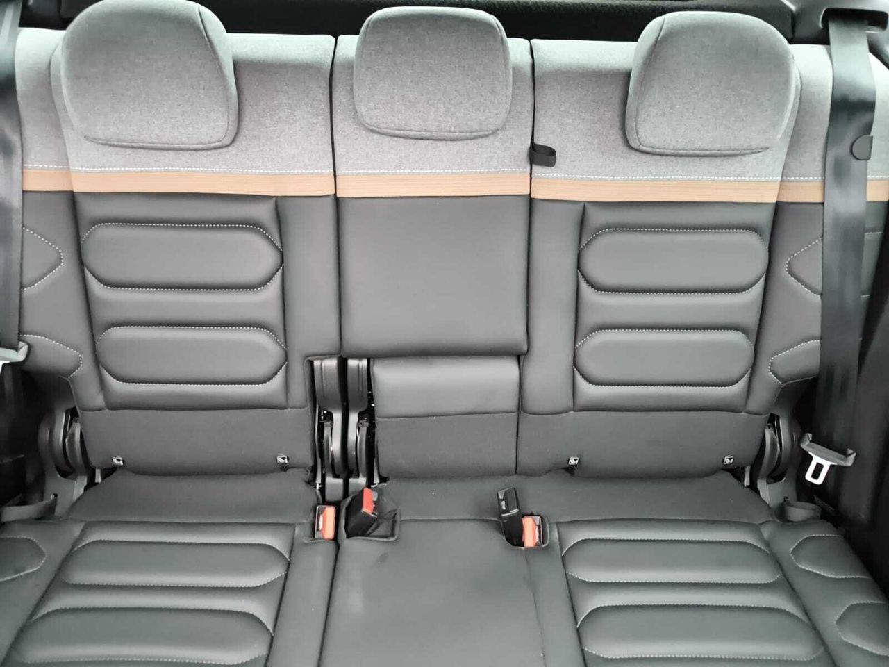 Citroën C3 Aircross BLUE HDI 110 CV SHINE PACK  - Foto 2