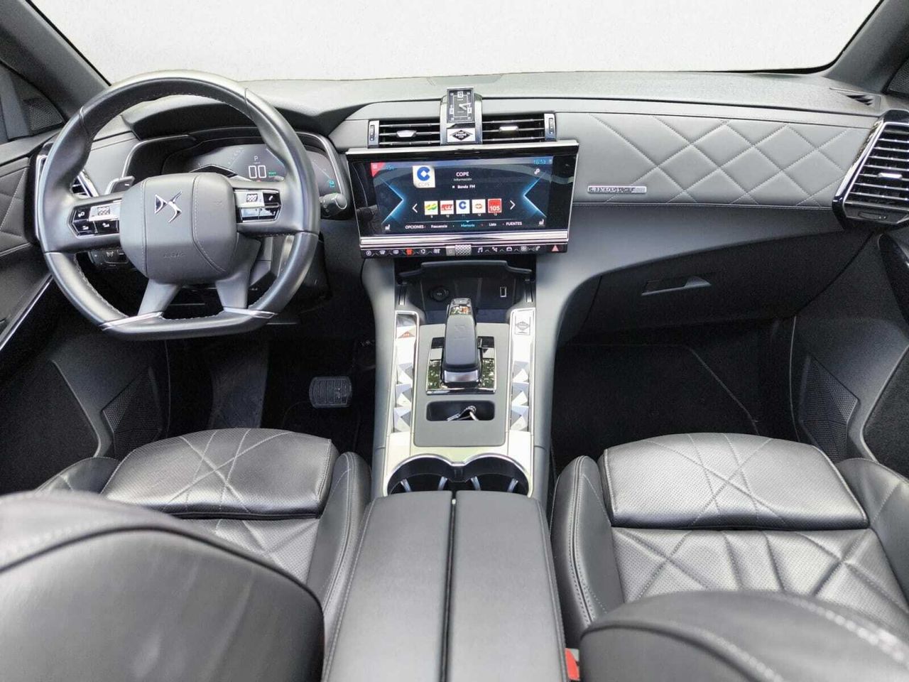 DS Automobiles DS 7 1.6 ETENSE 300 4X4 GRAND CHIC  - Foto 2