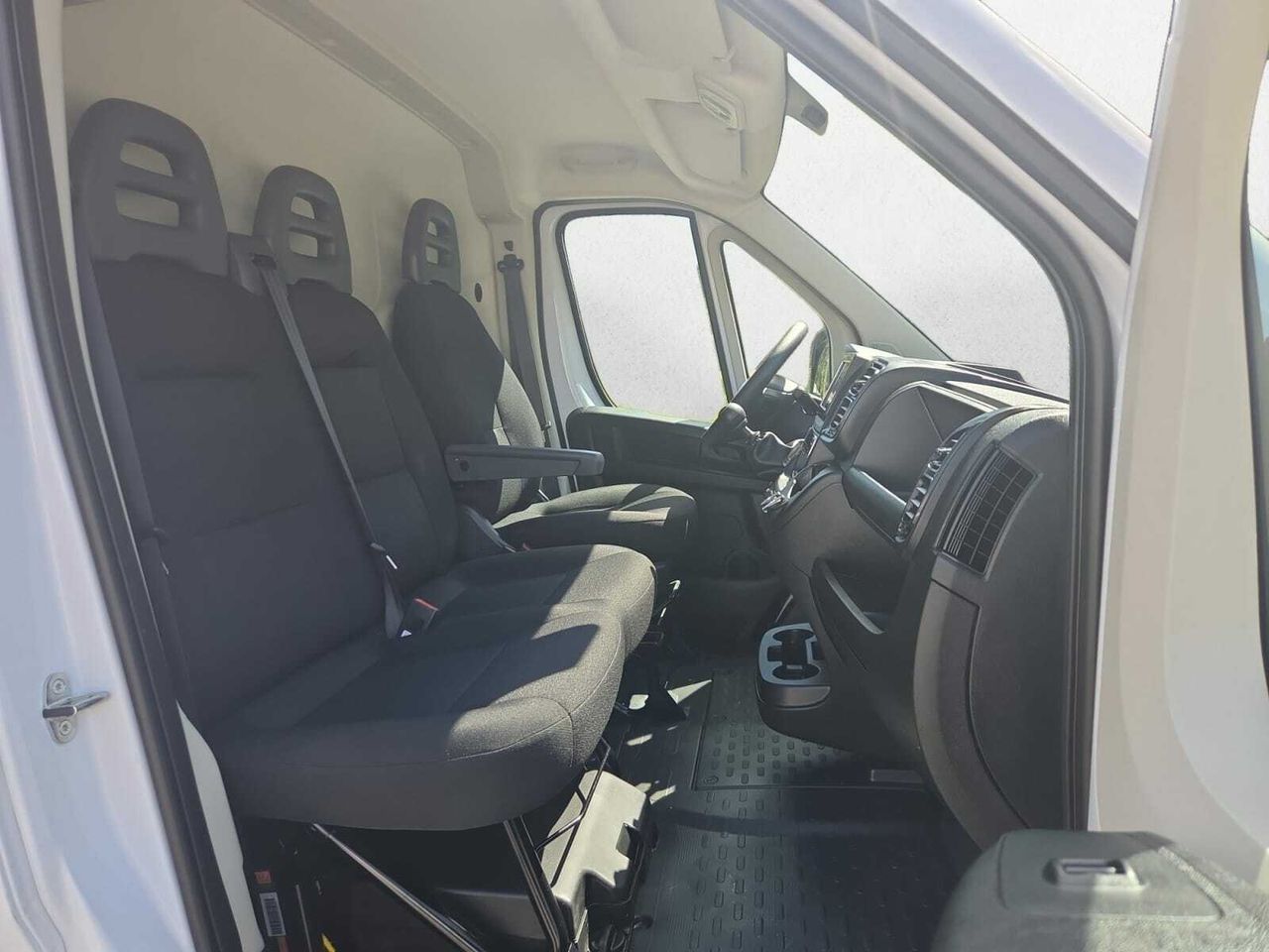 Fiat Ducato FG 35 L2 H2 MULTIJET 140 CV  - Foto 2