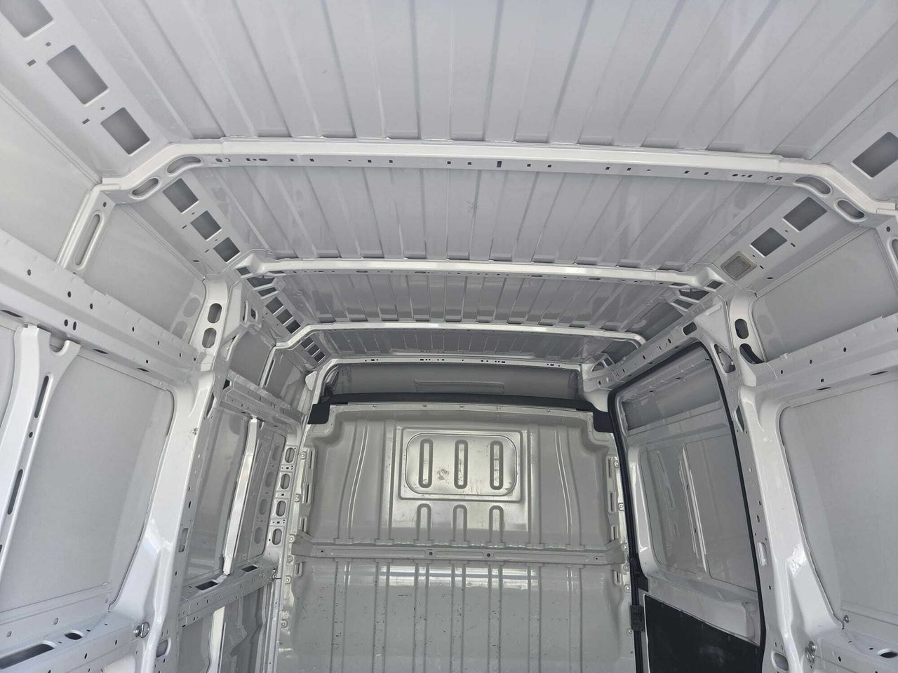 Fiat Ducato FG 35 L2 H2 MULTIJET 140 CV  - Foto 2