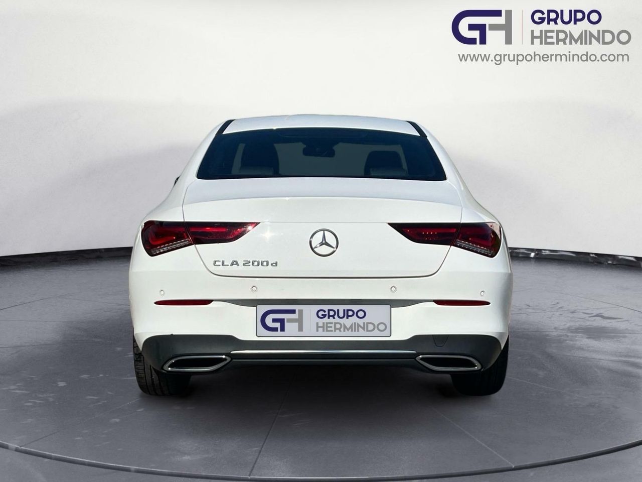 Mercedes CLA 200 D DCT VENTAJ+ASIENTOS DEL CALEFAC + INT TELEFONOS  - Foto 2