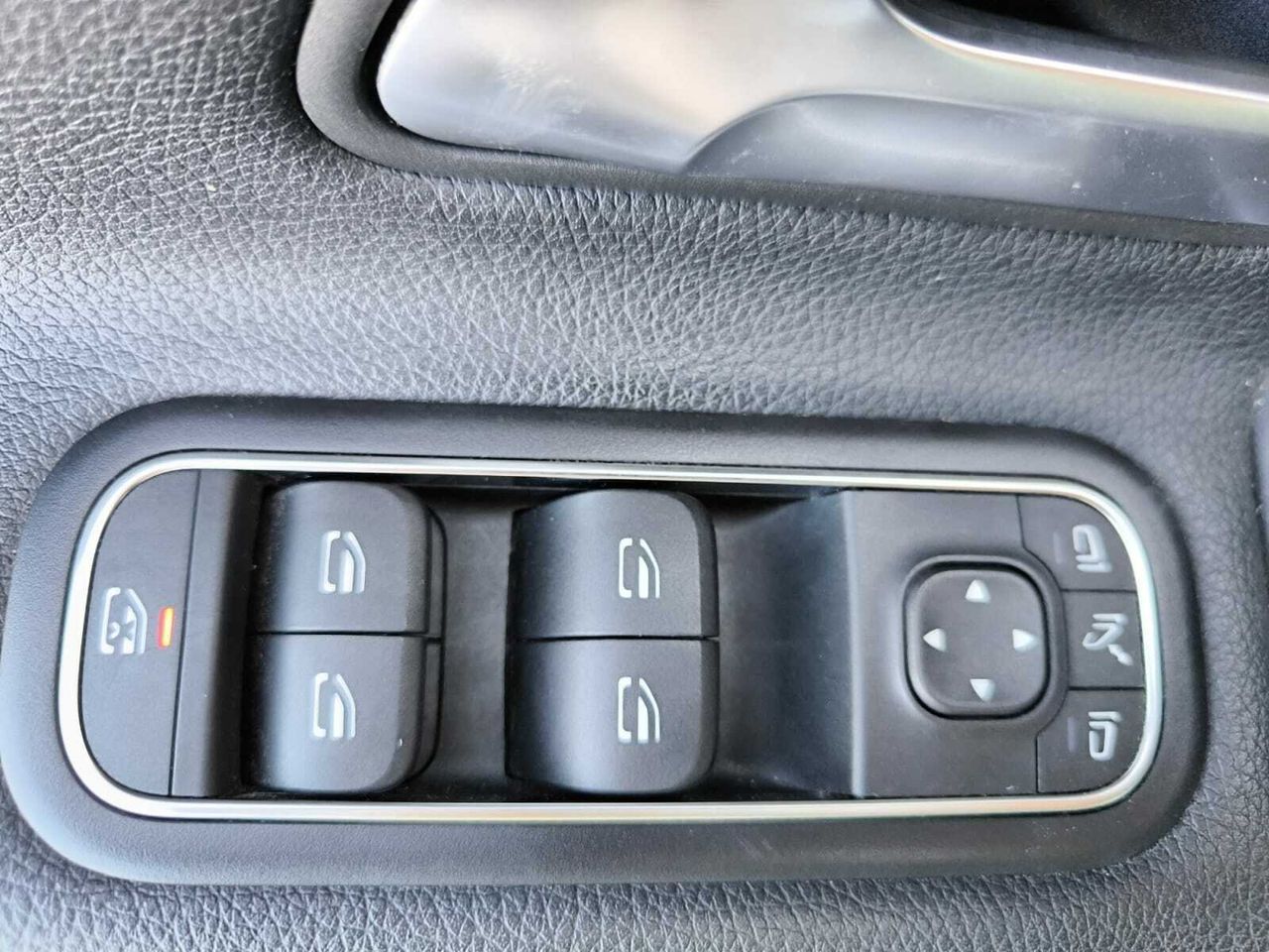 Mercedes CLA 250 e + PAQUETE ADVANTAGE+SMARTPHONE  - Foto 2