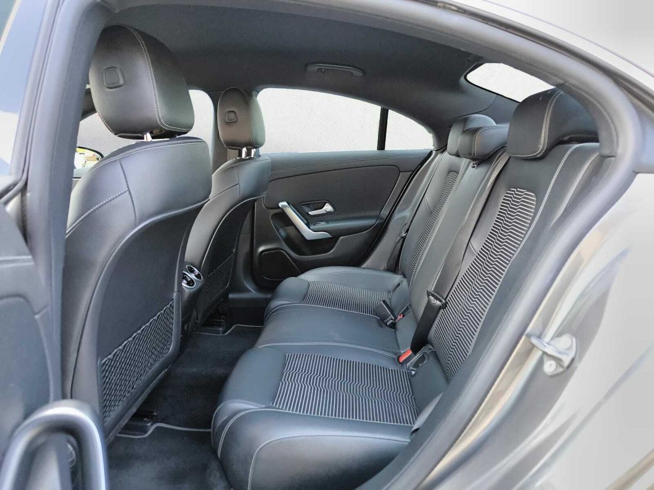 Mercedes CLA 250 e + PAQUETE ADVANTAGE+SMARTPHONE  - Foto 2