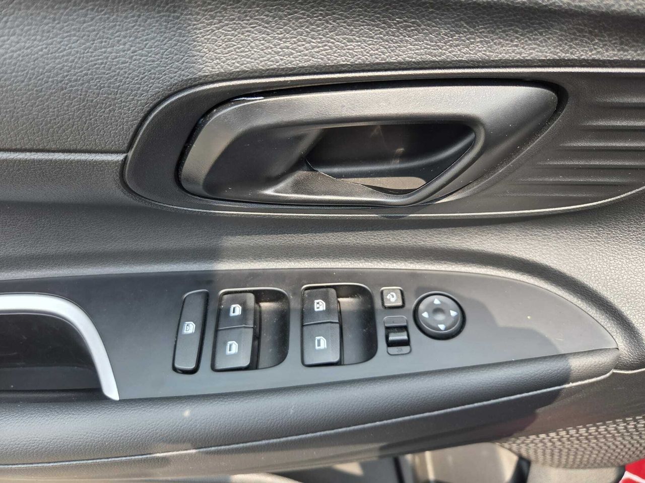 Hyundai Bayon 1.0 TGDI HIBRID MAXX   - Foto 2