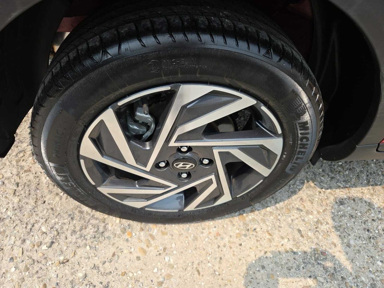 Hyundai Bayon 1.0 TGDI HIBRID MAXX   - Foto 2
