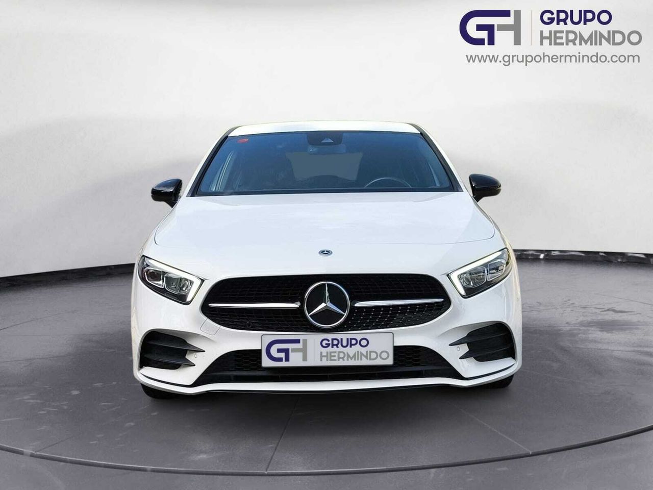 Mercedes Clase A 200 D AMG LINE + PAQUETE PREMIUM+ SMARTPHONE  - Foto 2