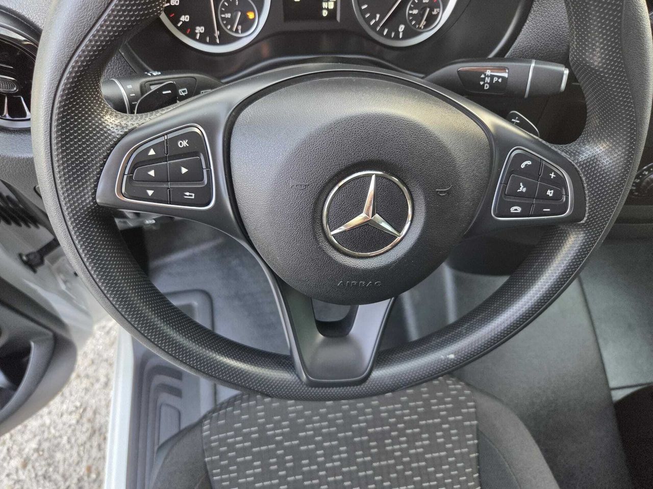 Mercedes Vito TOURER 114 CDI COMPACTA 2.0 135 CV AT9 E6dT  - Foto 2