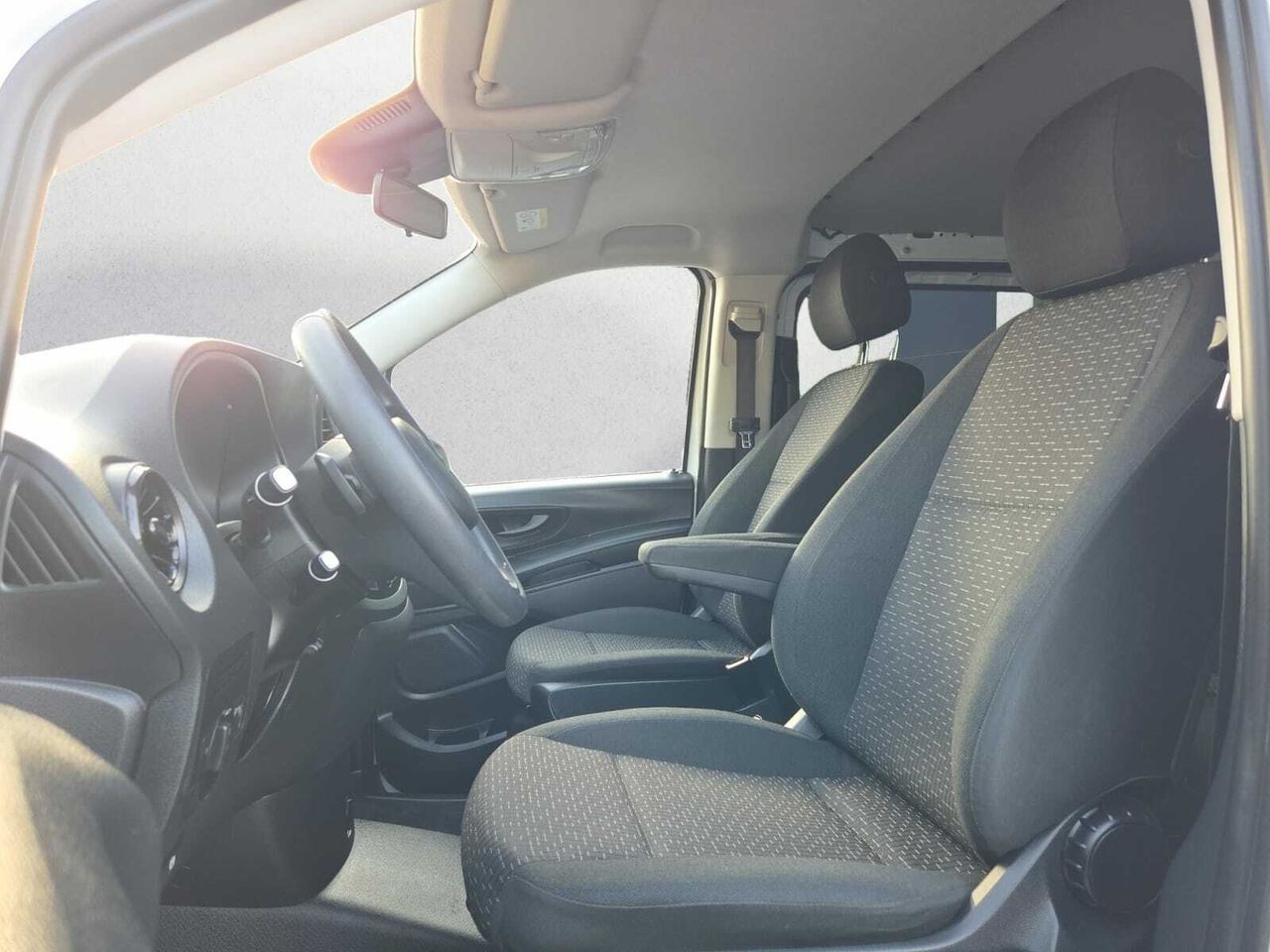 Mercedes Vito TOURER 114 CDI COMPACTA 2.0 135 CV AT9 E6dT  - Foto 2