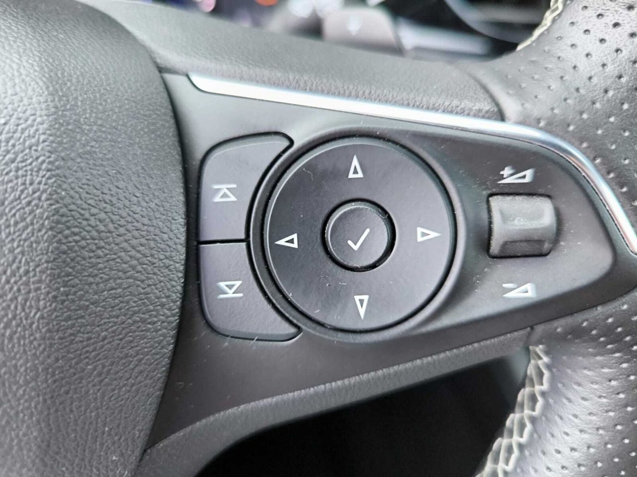 Opel Insignia  GS 2.0 CDTI TURBO D ULTIMATE AUT  - Foto 2